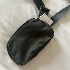 Lulu Everywhere Belt Bag